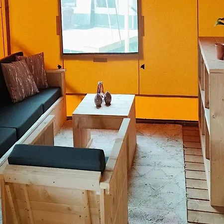 Luxury tent Tent With Bathroom, Near A Recreation Area Noord-Scharwoude